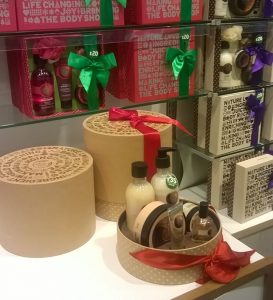 Reusable and recyclable gift boxes from the Body Shop 